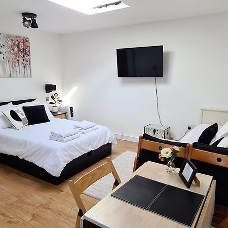Canterbury Romantic Modern Home Goodnestone  Eksteriør bilde