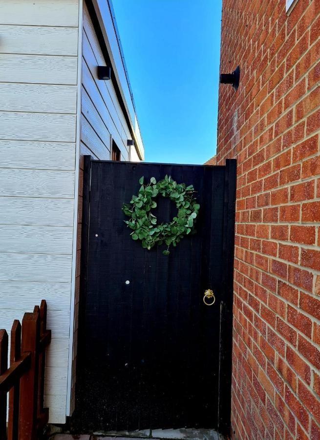 Canterbury Romantic Modern Home Goodnestone  Eksteriør bilde